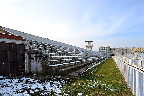 Stadiumi i Qytetit - Gjilan (Gnjilane)