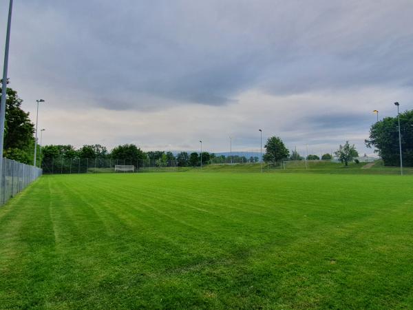 Sportplatz Rüti Nebenplatz - Täuffelen