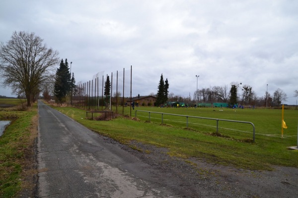 Sportanlage Unter den Eichen B-Platz - Parsau