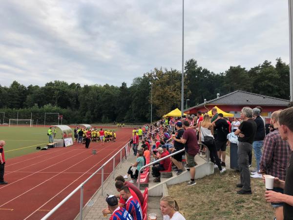 Stadion Bieselheide - Glienicke/Nordbahn