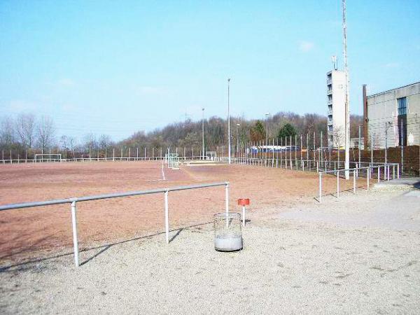 Sportplatz Am Jostenhof - Moers