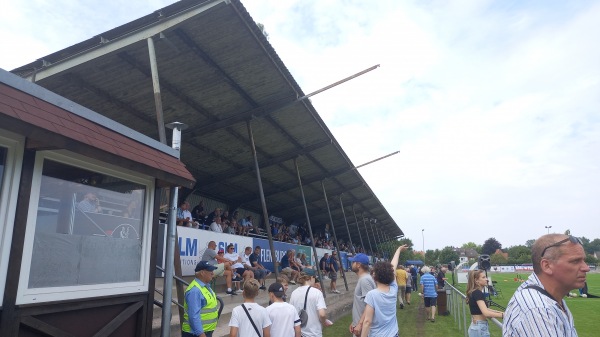 Stadion Flugplatz - Lübeck-Karlshof