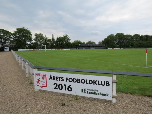Spjald Stadion - Spjald 