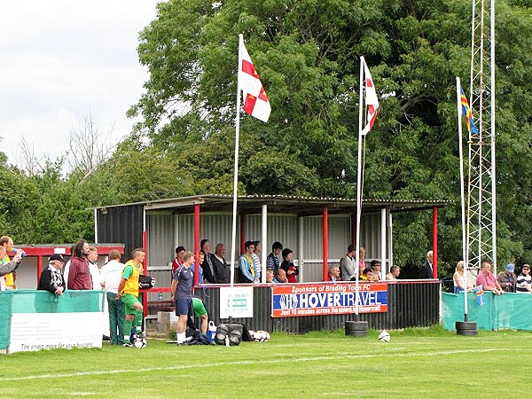 Peter Henry Ground - Brading