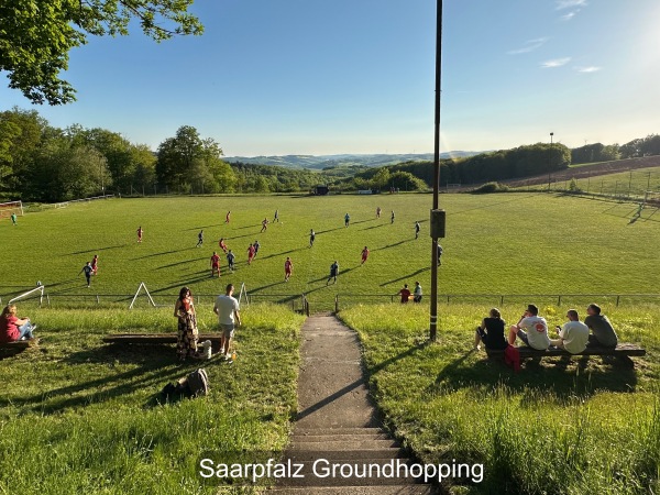 Sportplatz hinter dem Föhr - Neunkirchen/Potzberg