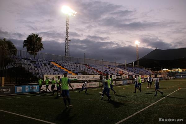 Campo de Fútbol La Palmera - San Isidro, Tenerife, CN