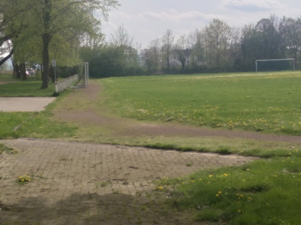Sportanlage Lauenhagen B-Platz - Lauenhagen