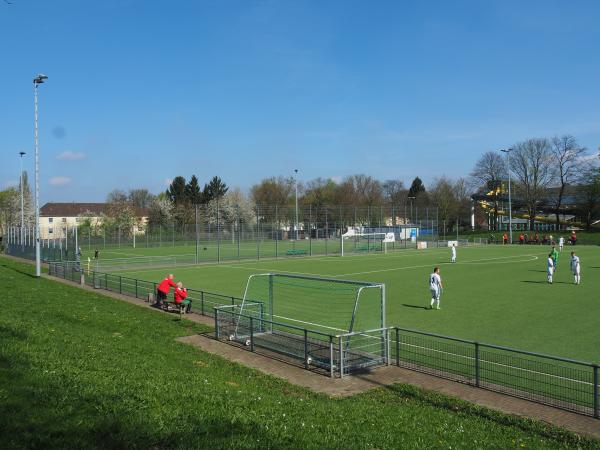 Kampfbahn am Römerhof - Duisburg-Walsum-Vierlinden