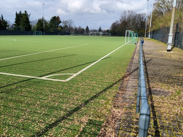 Bezirkssportanlage Ammerweg Platz 2 - Düsseldorf-Unterrath