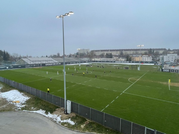 Raiffeisen Arena Trainingsplatz - Linz