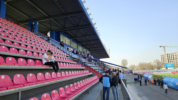 Stadion Khan-Tengri - Almatı (Almaty)