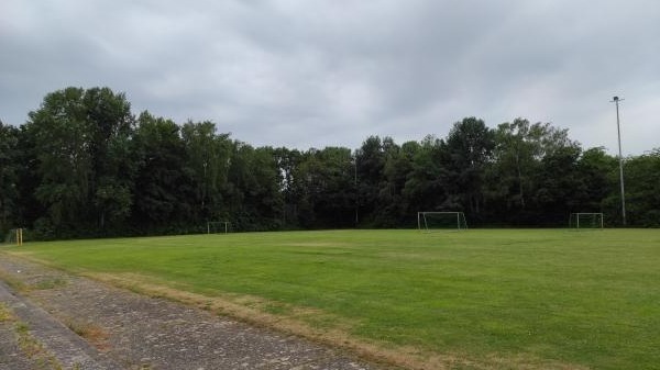 Stadion Auf der Ramhorst B-Platz - Burgwedel-Großburgwedel