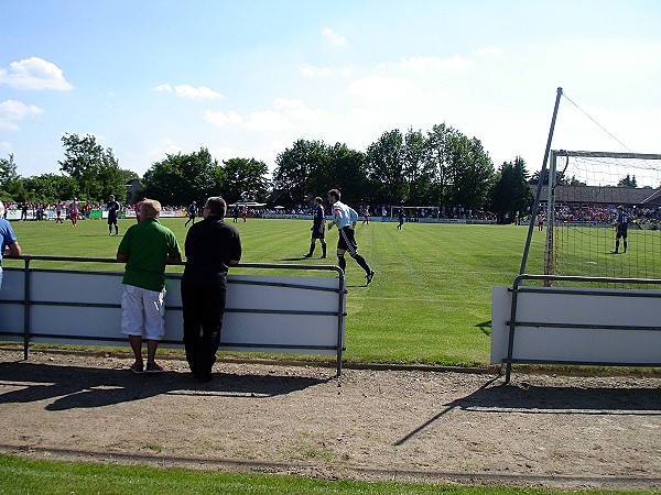 Ernst-Wagener-Stadion - Steinburg-Eichede