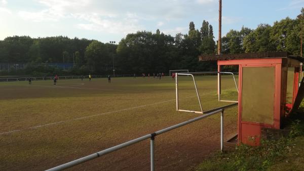 Bezirkssportanlage Am Rönsbergshof - Duisburg-Beeck