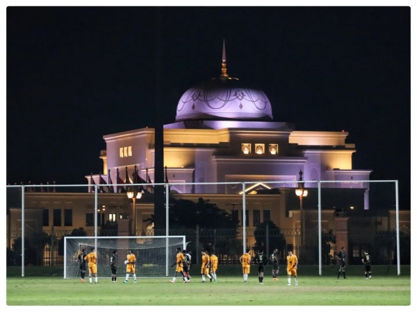 Emirates Palace Football Field - Abū ẓabī (Abu Dhabi)