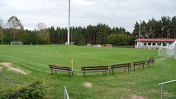mittlerweile Kunstrasen