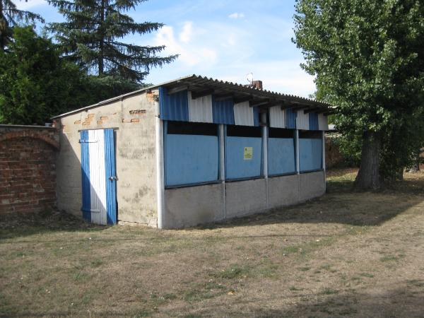Sportplatz am Alten Kanal 2 - Burg bei Magdeburg-Niegripp