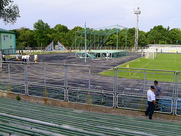 Metallurg stadioni - Olmaliq (Almalyk)