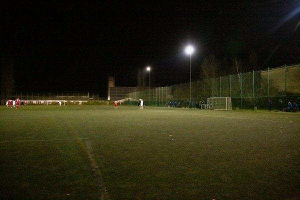 Sportplatz am Röntgenweg 2 - Weißenfels