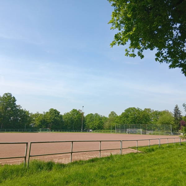 von-Waldthausen-Stadion Nebenplatz 1 - Neuss-Norf