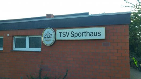 Sportplatz Hühnerbusch - Neustadt/Rübenberge-Schneeren