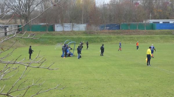 Stadion OSiR w Lubsko Boisko obok - Lubsko