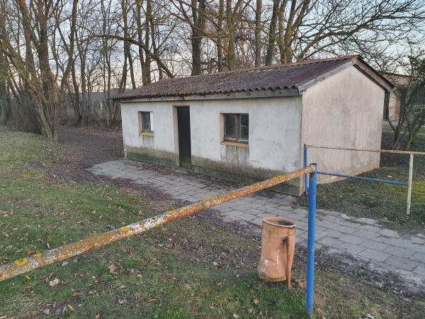 Sportplatz Werder - Werder bei Altentreptow