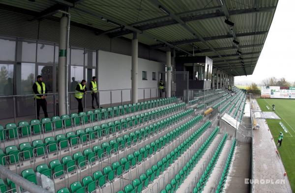 Häcker Wiehenstadion - Rödinghausen-Schwenningdorf