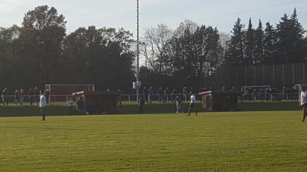 Bernd-Wagner-Fußballplatz - Hamberge