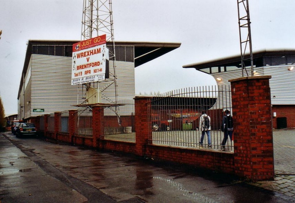 Y Cae Ras - Wrexham-Rhos-Ddu, Wrexham