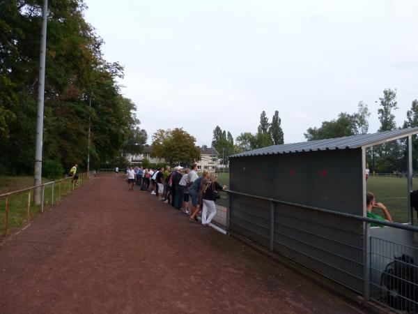 Sportplatz Hohe Straße - Bonn-Tannenbusch