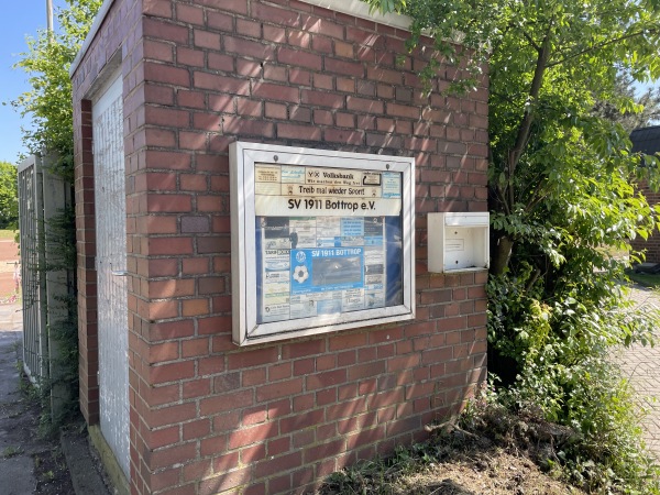 Bezirkssportanlage In den Weywiesen (alt) - Bottrop-Eigen
