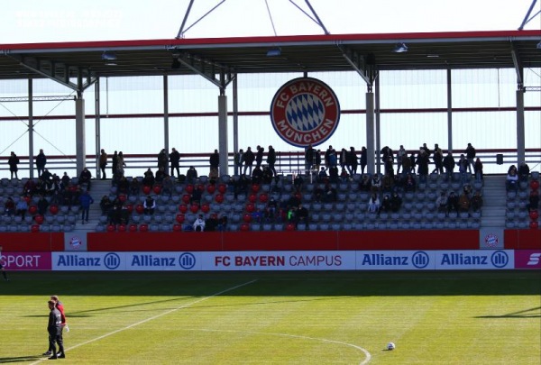 Stadion im FC Bayern Campus - München-Neuherberg