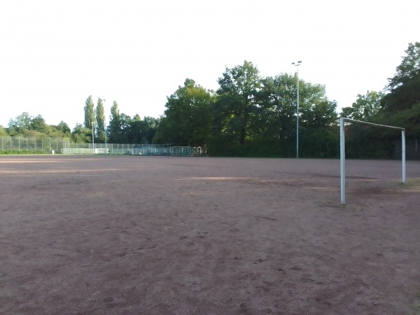 Bezirkssportanlage Curiestraße Platz 2 - Bremen-Horn