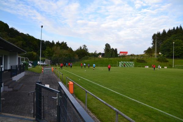 Sportplatz Mühlenweg - Dreis-Brück