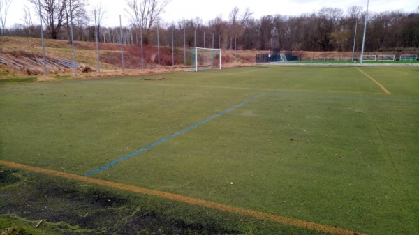Alfred-Kunze-Sportpark Platz 4 - Leipzig-Leutzsch