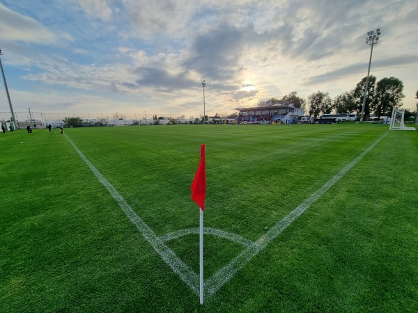 Titanik Resort Hotel Futbol Sahası - Lara