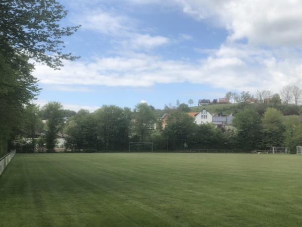 Sportplatz an der Gemeindehalle - Büren/Westfalen-Hegensdorf