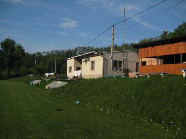 Stadion SK Viktorie Kleneč - Kleneč