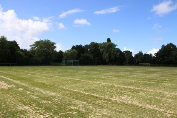 Sportzentrum Am Luisenhof B-Platz - Nordenham-Einswarden