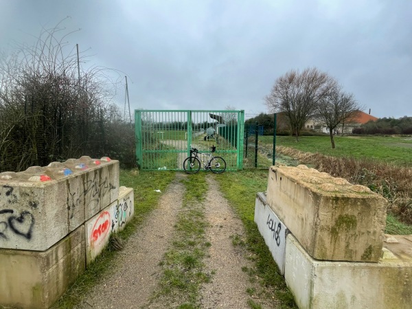 Stade Municipal de Manom - Manom
