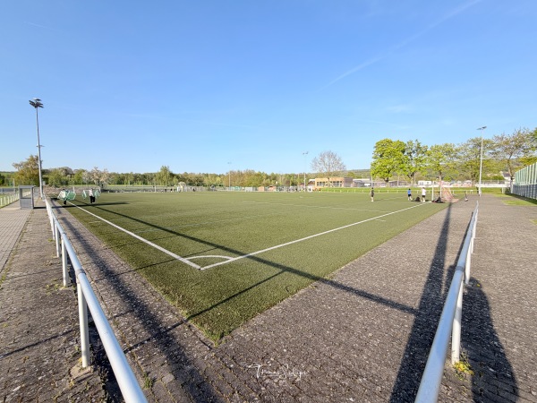 Lossetalstadion Nebenplatz 1 - Kaufungen-Oberkaufungen