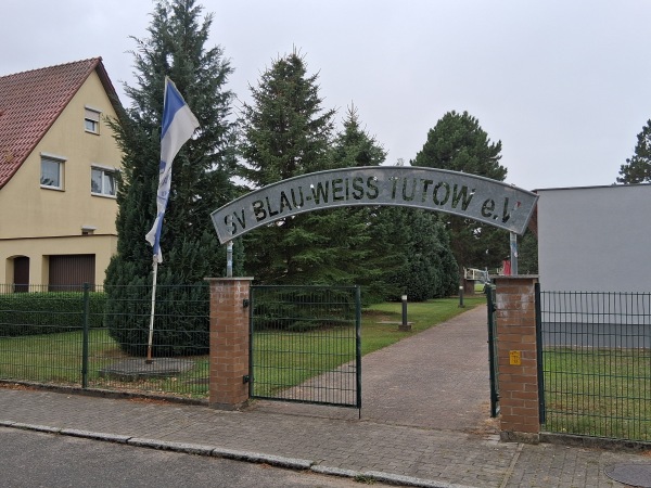 Stadion Alleestraße - Tutow