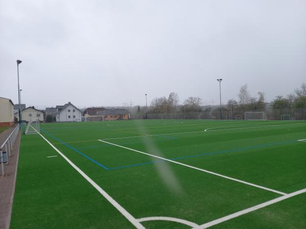 Sport- und Kulturzentrum Eschhofen Platz 2 - Limburg/Lahn-Eschhofen