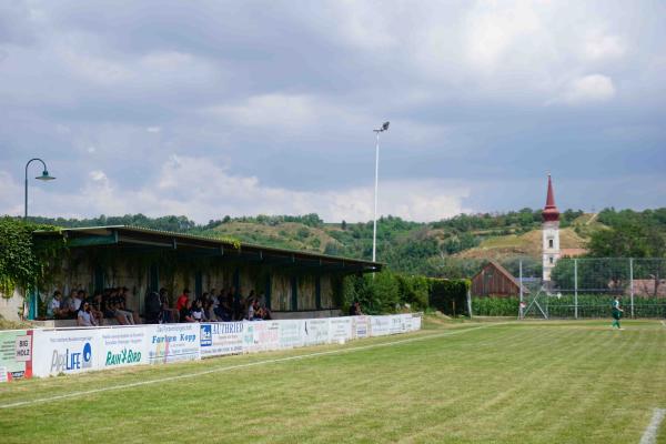 Reinhard Krammer Stadion - Großriedenthal