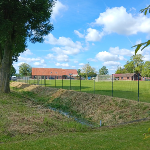Sportanlage Esche Platz 2 - Esche