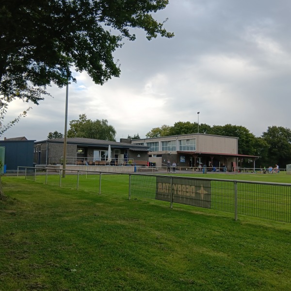 Rhein-Lander-Stadion - Rees-Bienen