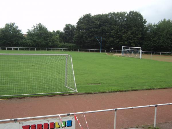 Bezirkssportanlage Feenstraße - Bochum-Riemke