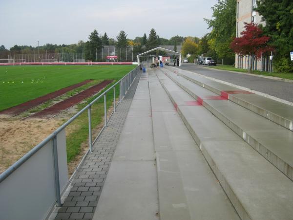 Max-Morlock-Platz Valznerweiher - Nürnberg-Zerzabelshof