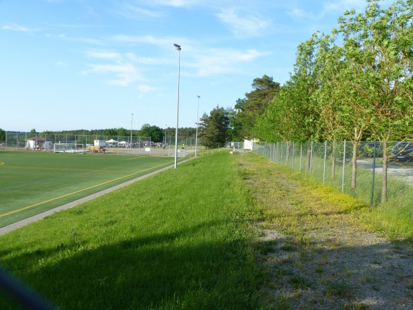 Horst-Hein-Sportanlage Platz 2 - Strahlungen